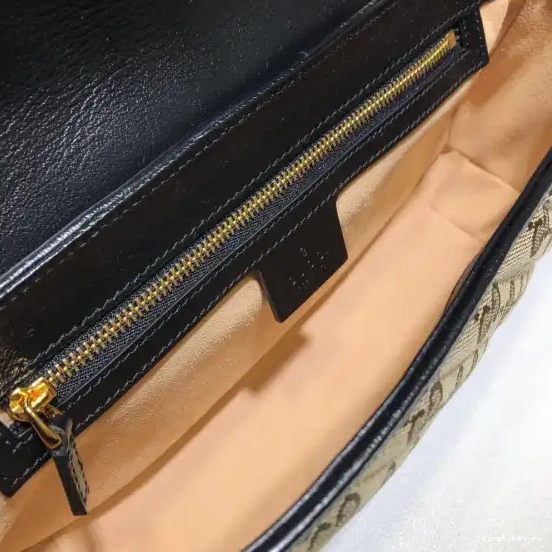 First bag ru Marmont GG shoulder bag small GUCCI 0623